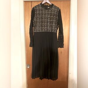 Ivy City Co. Elegant Black Lace Dress